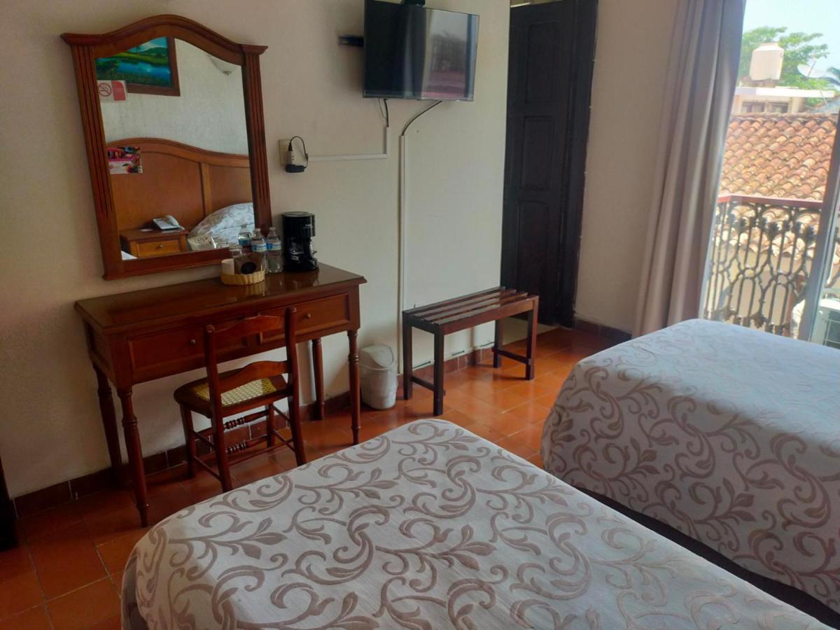 Hotel Posada Dona Lala Tlacotalpan Dış mekan fotoğraf